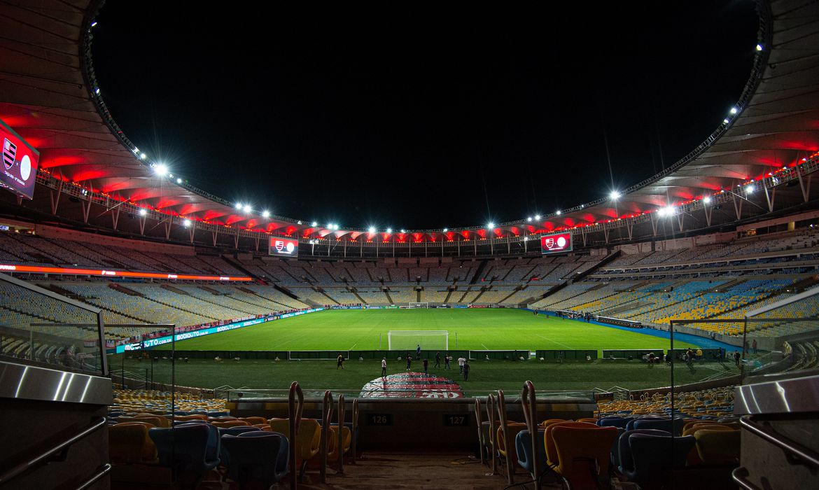 Técnico português e estádio enorme: o que o Fla deve saber do Talleres